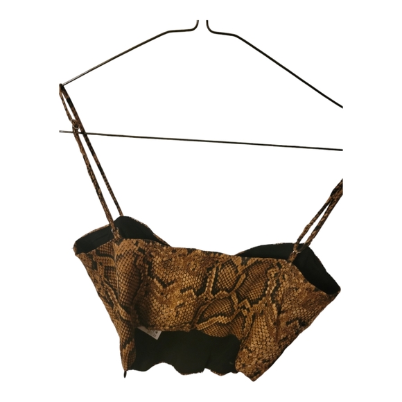 Crop Top - Picture 4 of 5